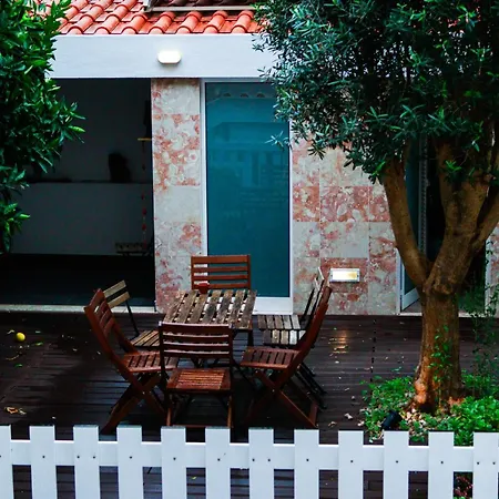 Flh Alcantara Stylish Duplex With Terrace Lissabon